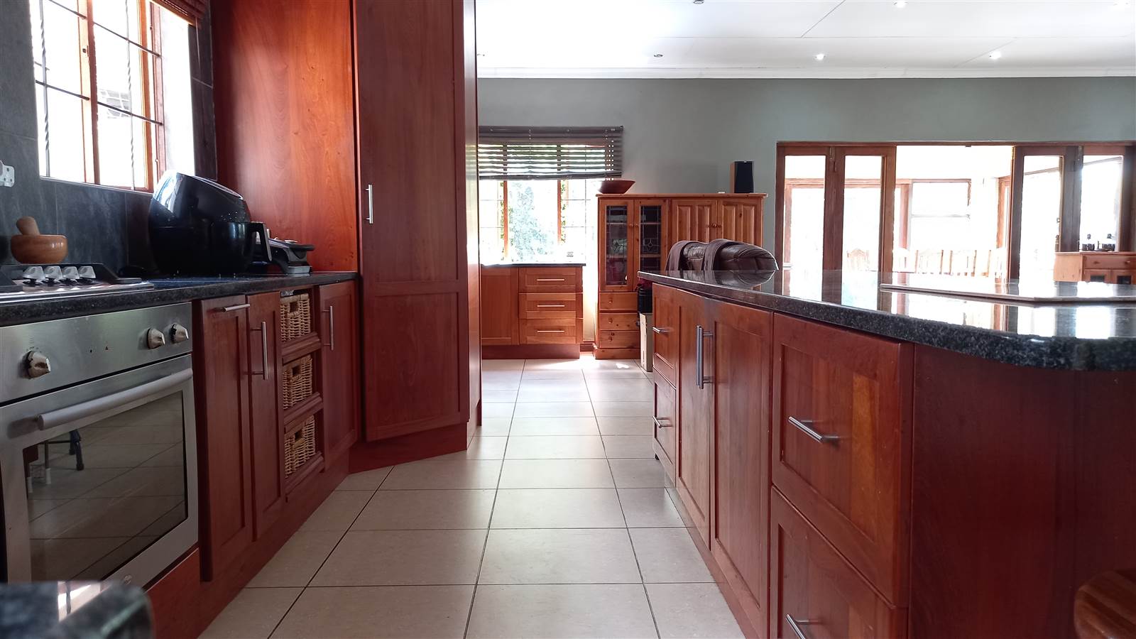 4 Bed House in Nelspruit photo number 4