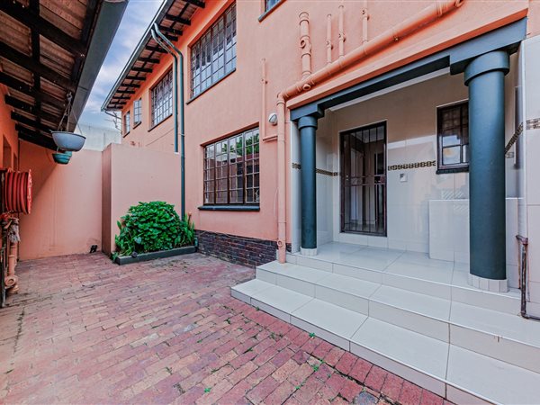 3 Bedroom House 3 Bedroom House
