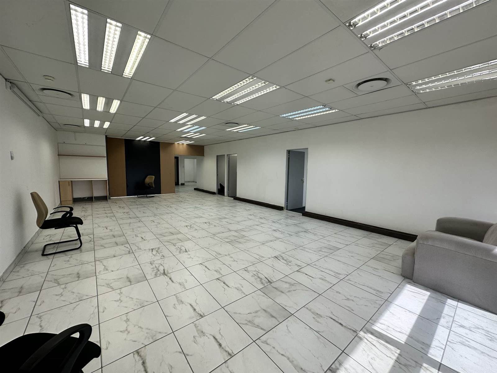 200  m² Commercial space in Auckland Park photo number 3