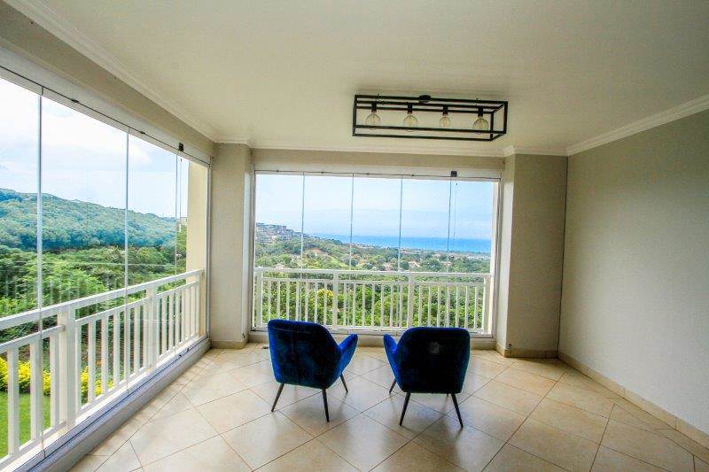 3 Bed Apartment in La Lucia photo number 2