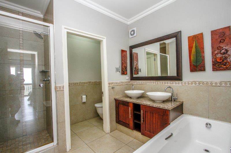 3 Bed Apartment in La Lucia photo number 25