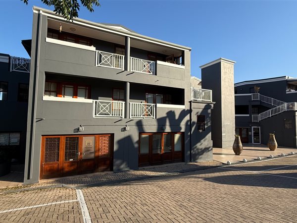 45  m² Commercial space