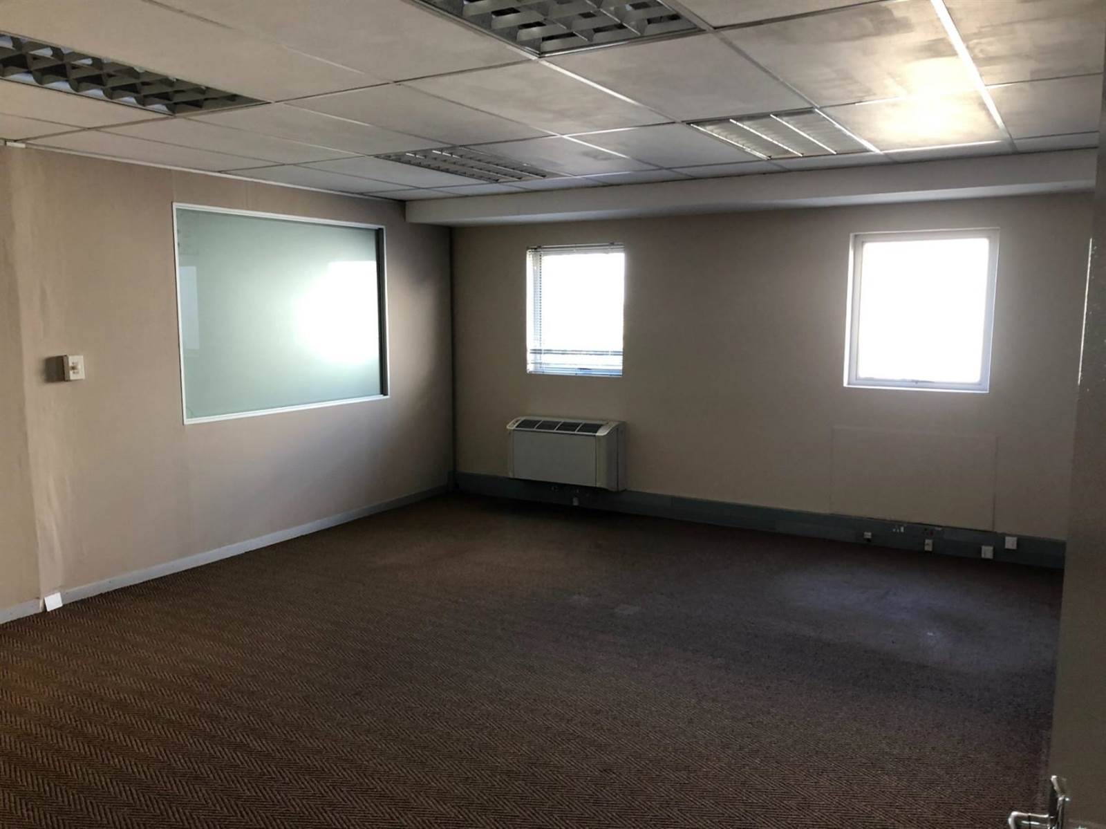 513  m² Commercial space in Kyalami photo number 19