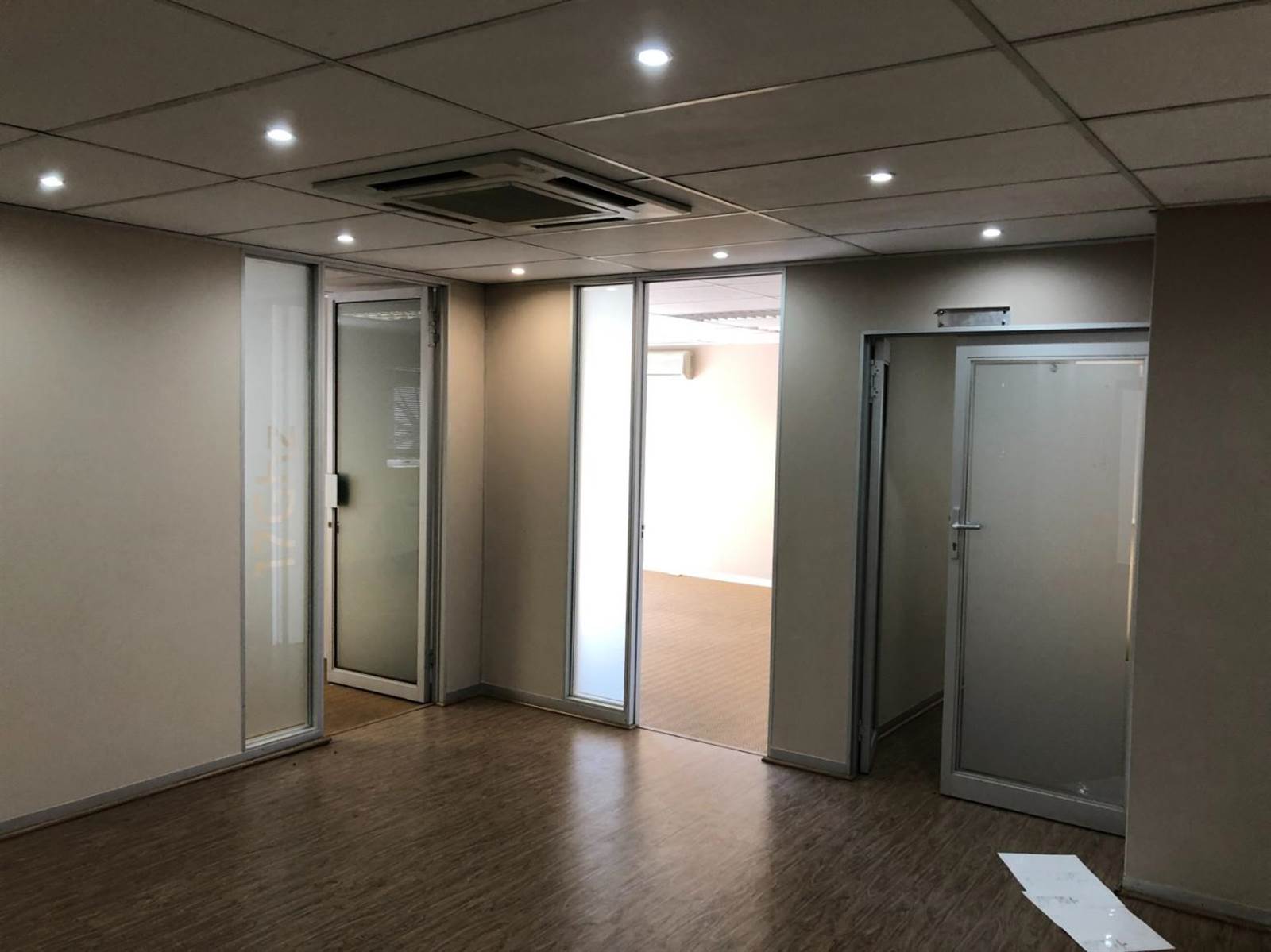 513  m² Commercial space in Kyalami photo number 10