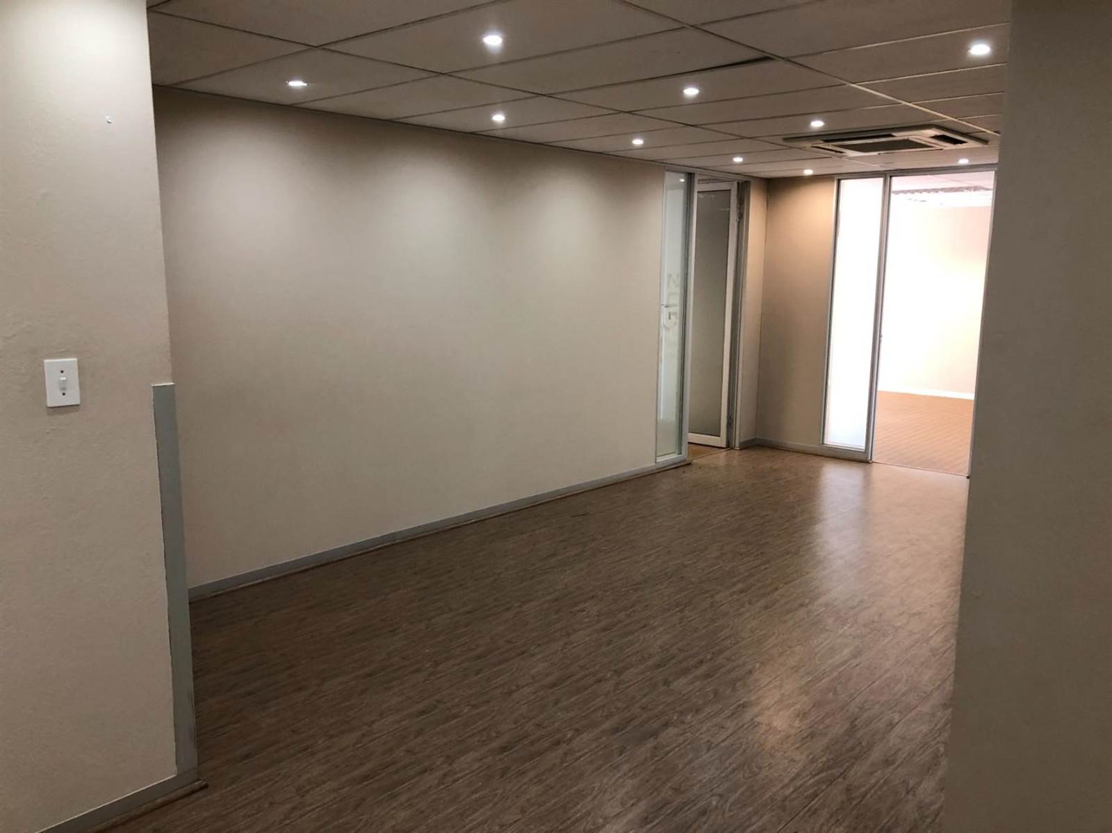 513  m² Commercial space in Kyalami photo number 6