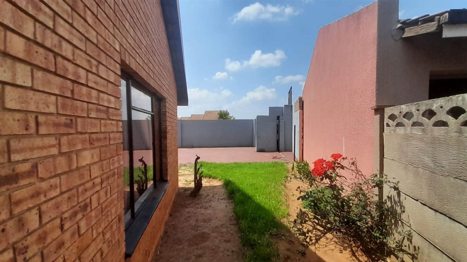 3 Bed House in Sebokeng photo number 5