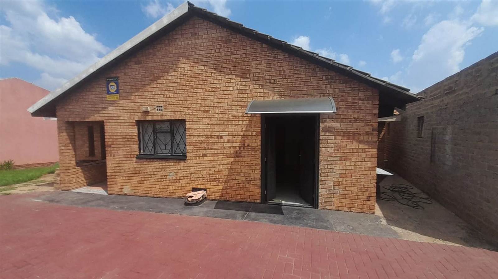 3 Bed House in Sebokeng photo number 4