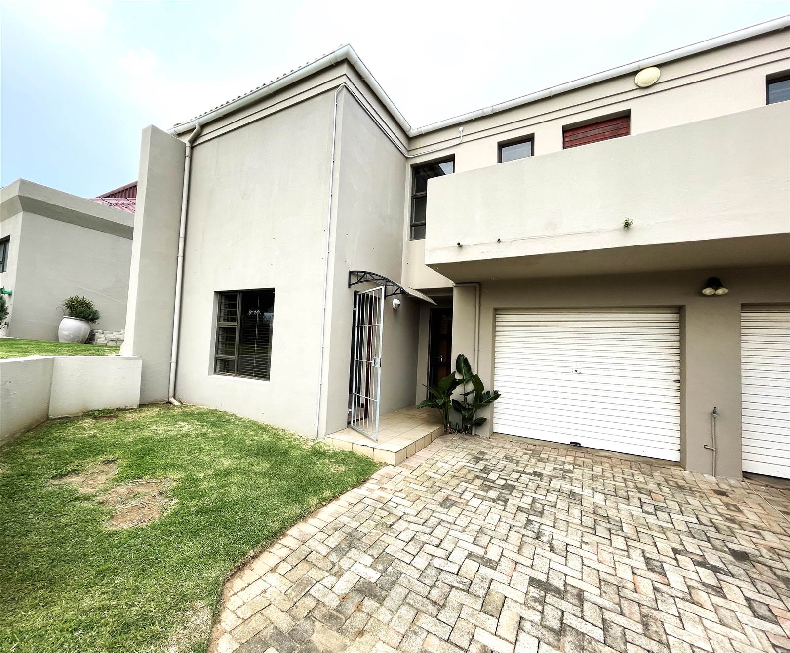 3 Bed Townhouse in Jeffreys Bay photo number 16