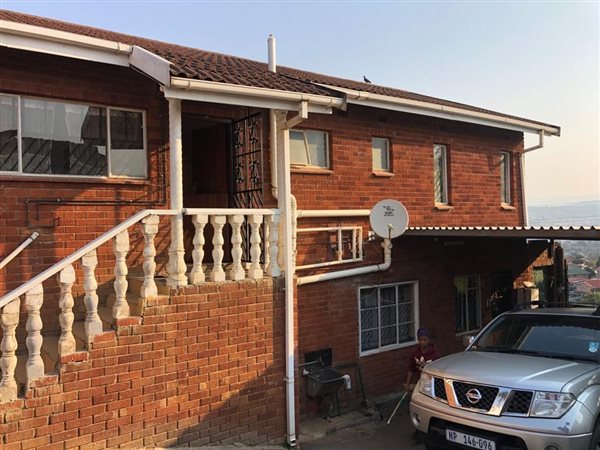4 Bed House in Dunveria