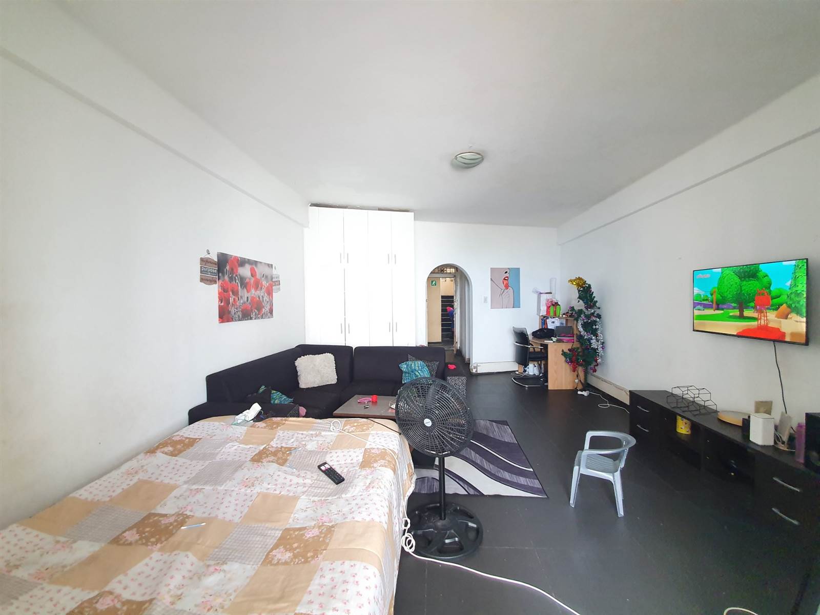 Bachelor apartment in South Beach photo number 2
