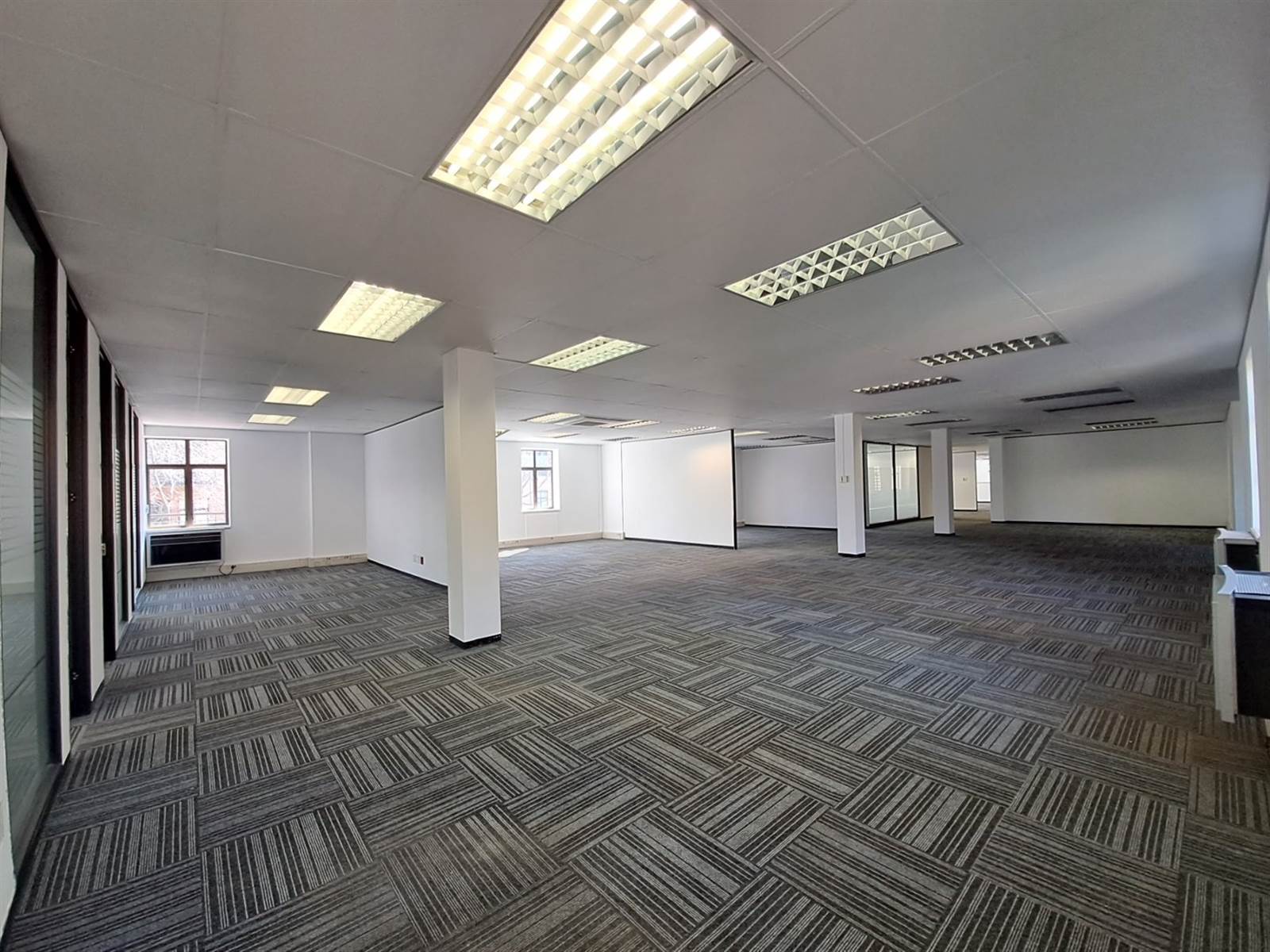 1018  m² Commercial space in Morningside photo number 16