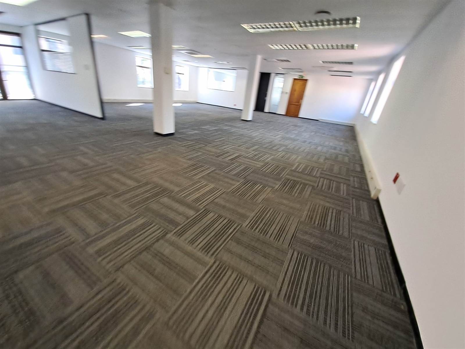 1018  m² Commercial space in Morningside photo number 12