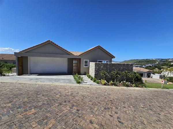 4 Bedroom House 4 Bedroom House