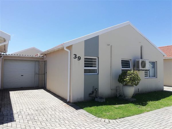 2 Bedroom Townhouse 2 Bedroom Townhouse