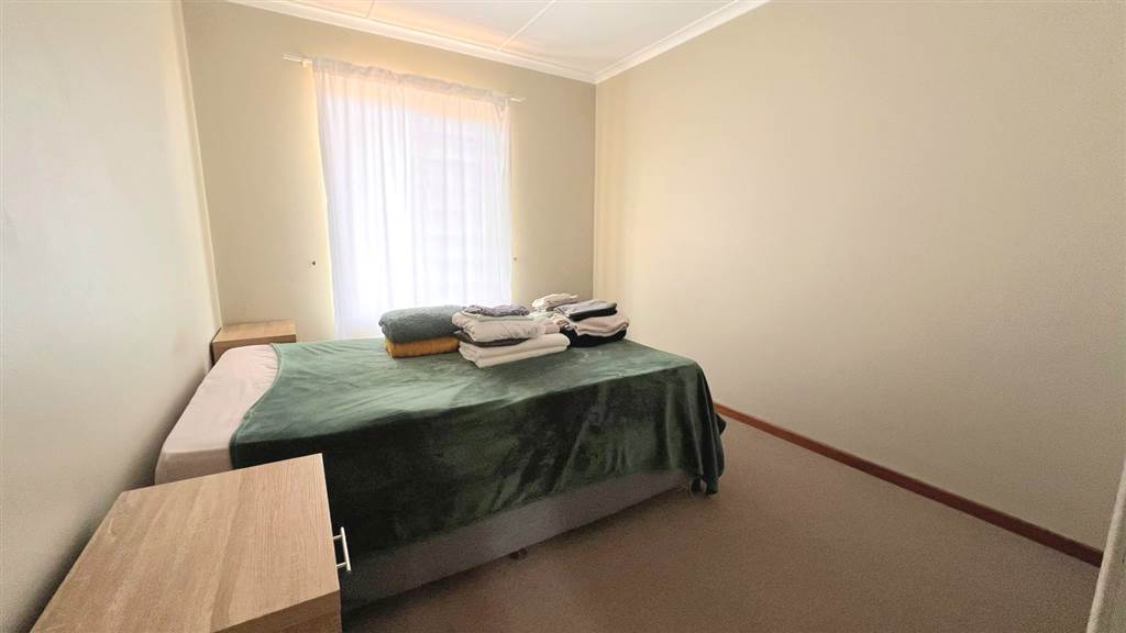 3 Bed Townhouse in Jeffreys Bay photo number 12