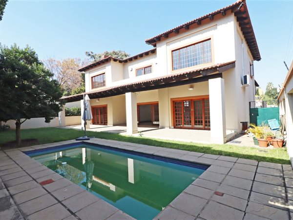 5 Bedroom House 5 Bedroom House