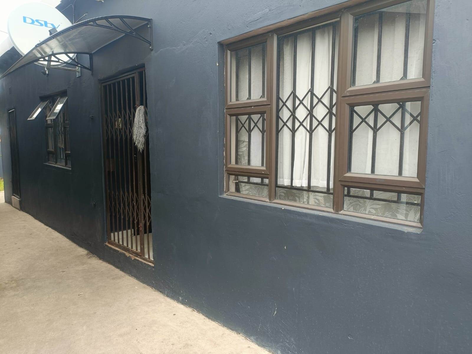 5 Bed House in Esikhawini photo number 13