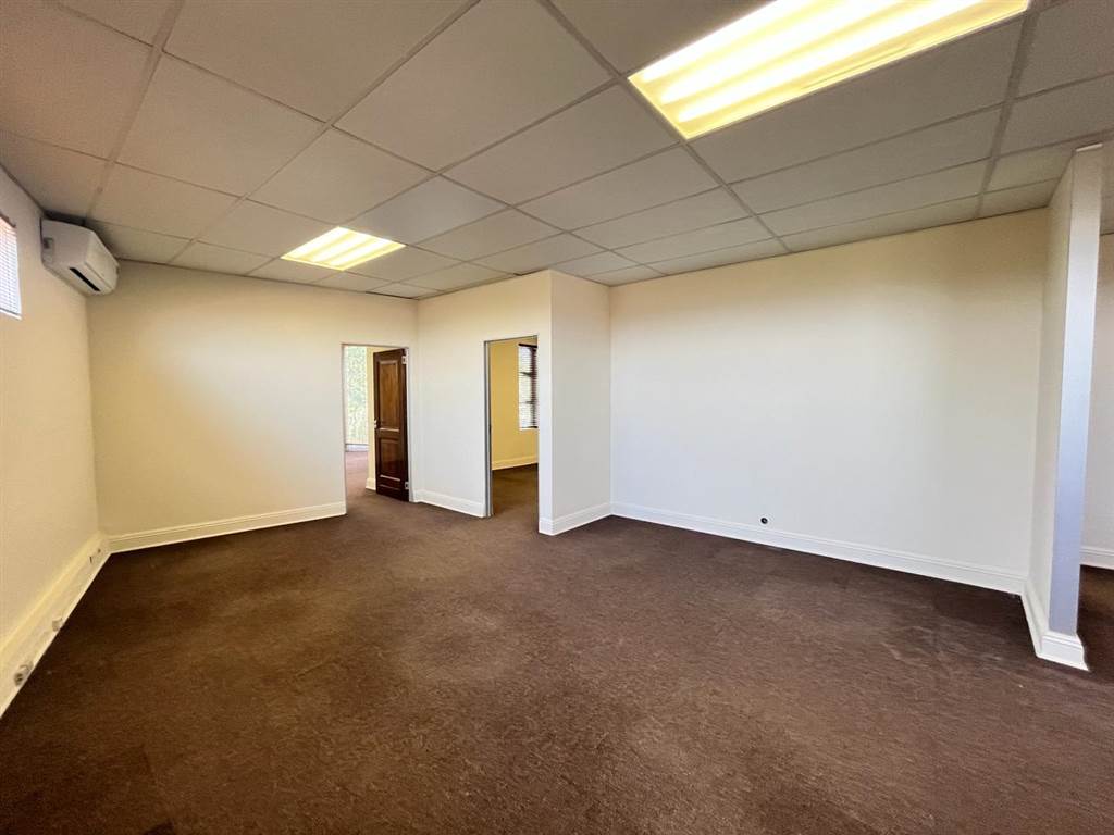 290  m² Commercial space in Broadacres photo number 14
