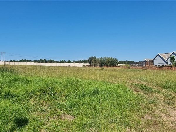 8 650 m² Land