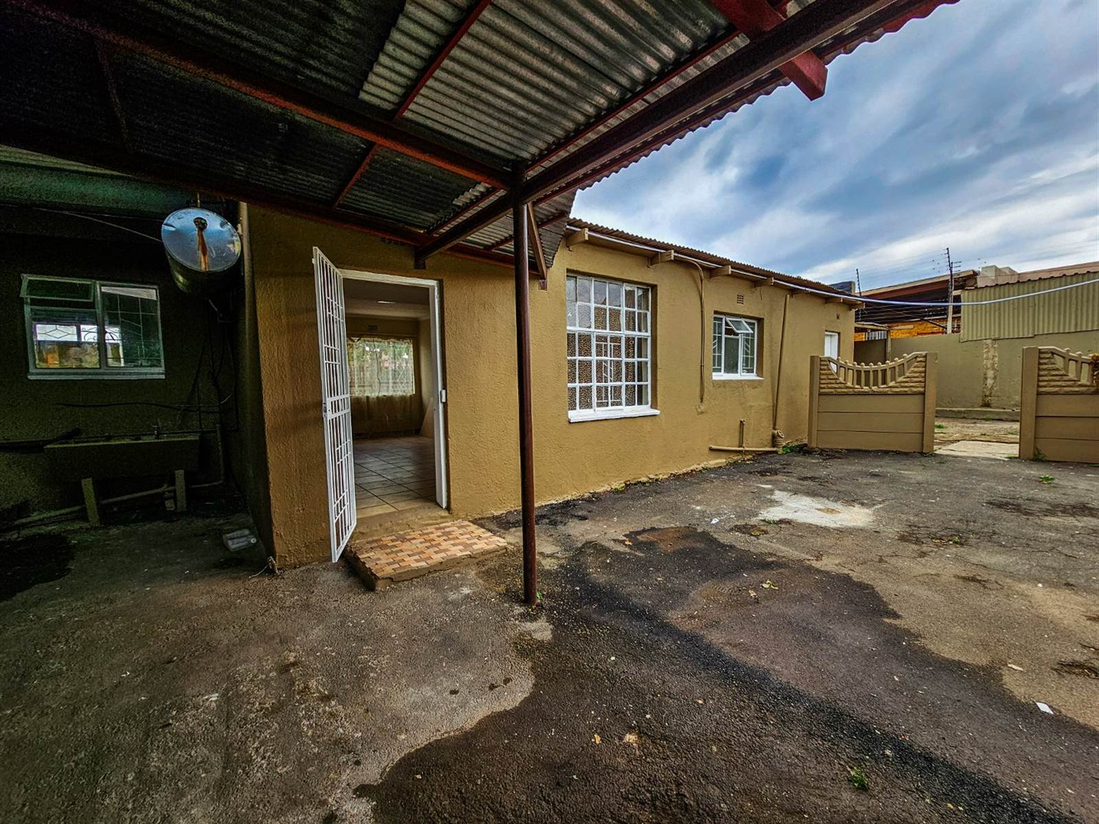 3 Bed House in Krugersdorp West photo number 12