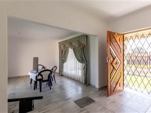 3 Bed House in Mackenzie Park