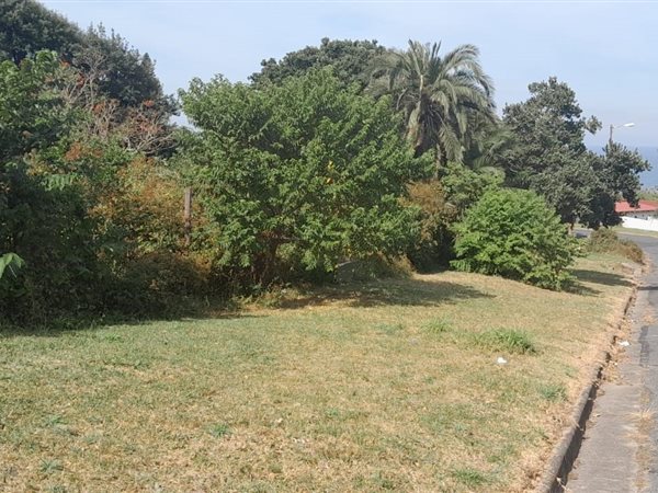 1 315 m² Land