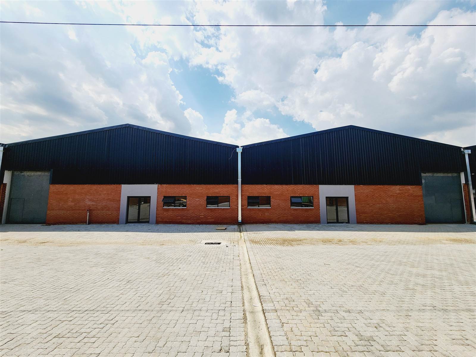 1148  m² Industrial space in Roodepoort Central photo number 1