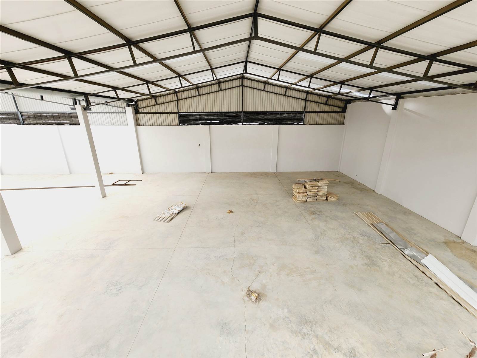 1148  m² Industrial space in Roodepoort Central photo number 3