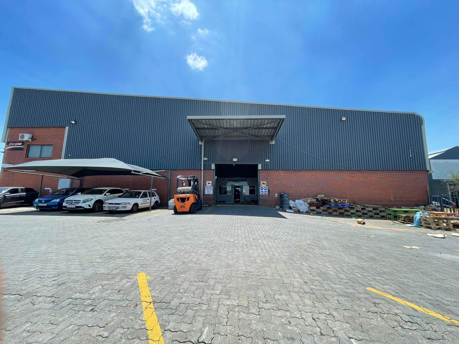 1180  m² Industrial space in Greenhills photo number 4