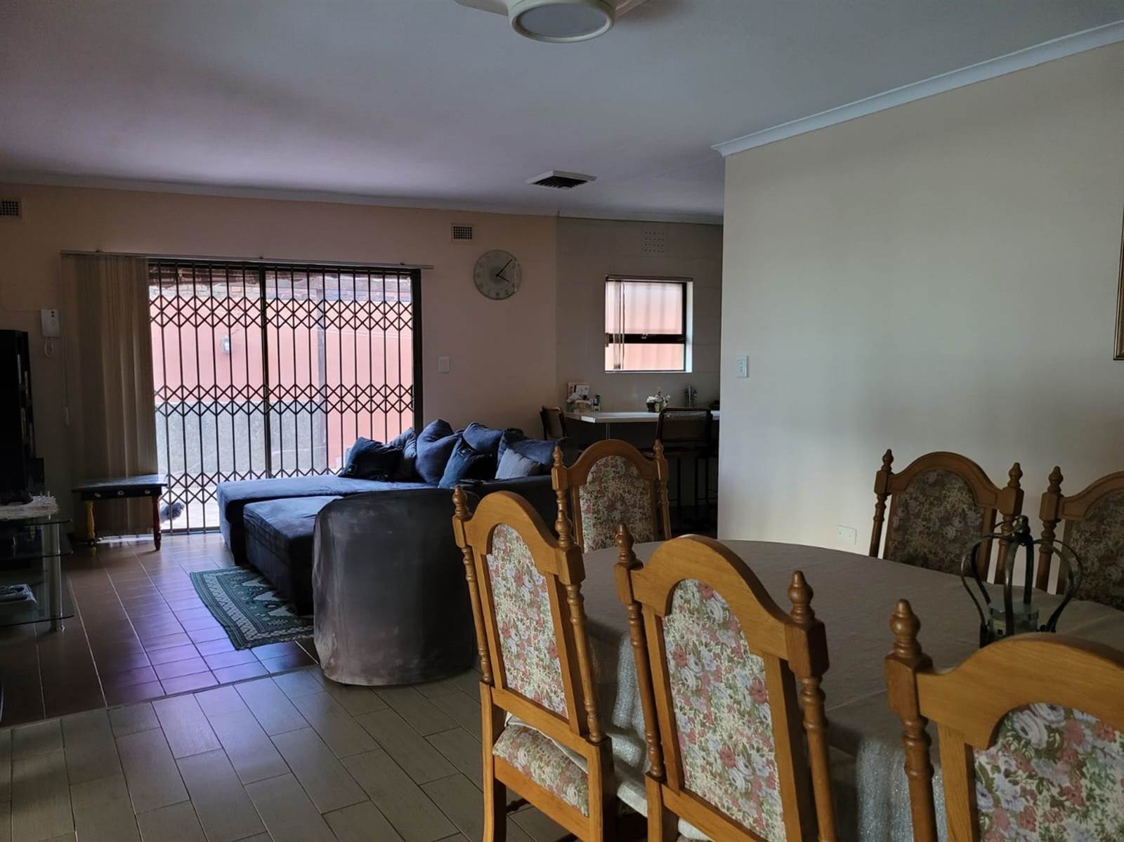 4 Bed Apartment in Tongaat Central photo number 8