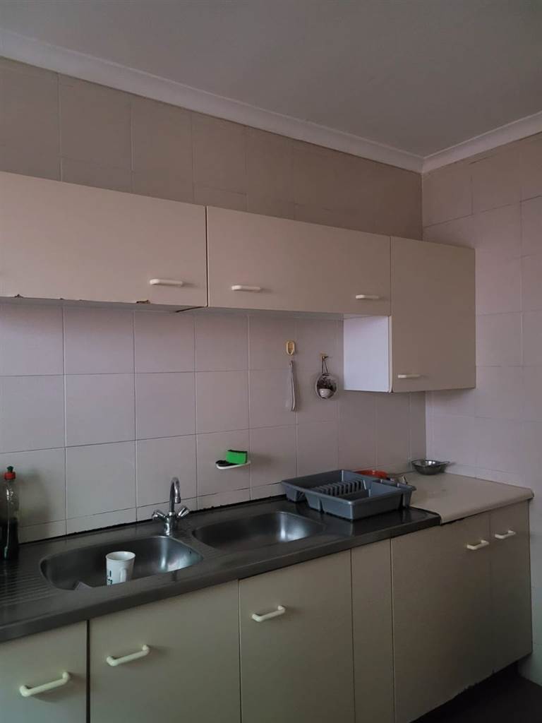 4 Bed Apartment in Tongaat Central photo number 4