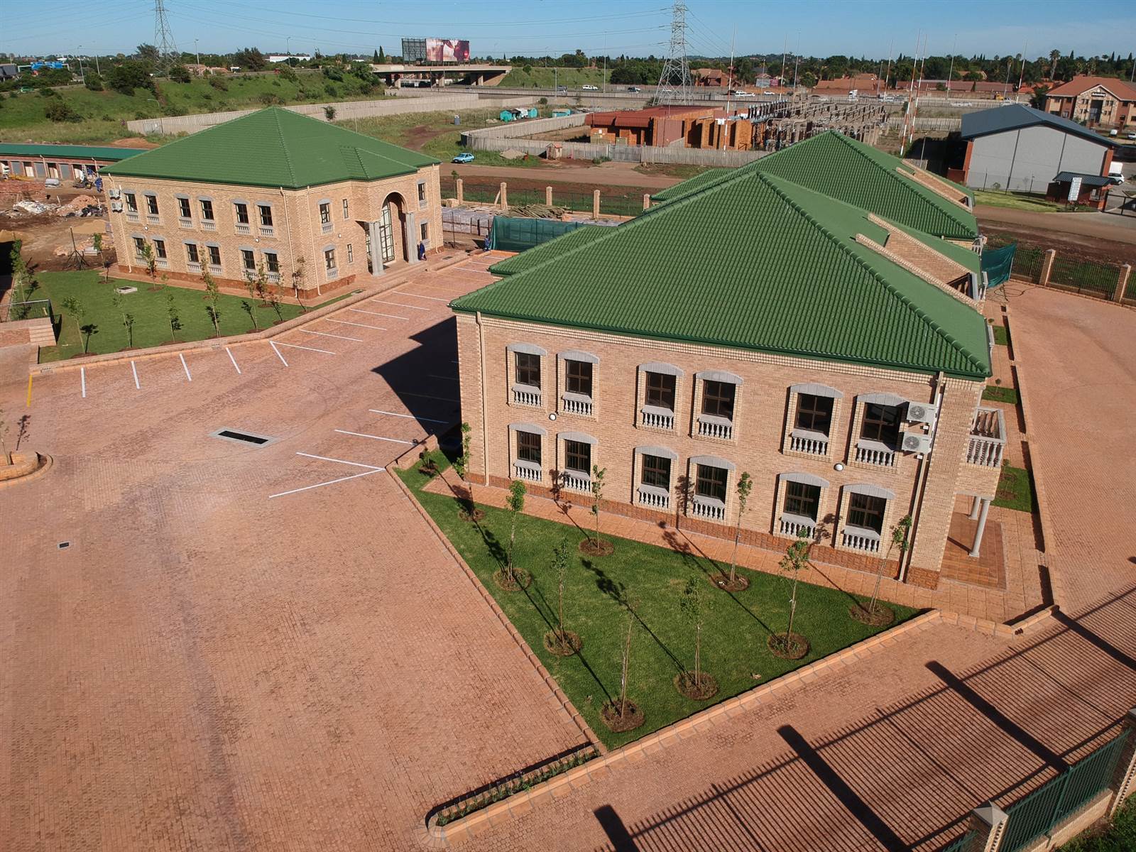 125  m² Office Space in Highveld Techno Park photo number 1