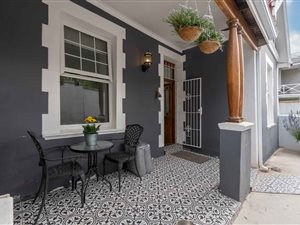 House in Green Point