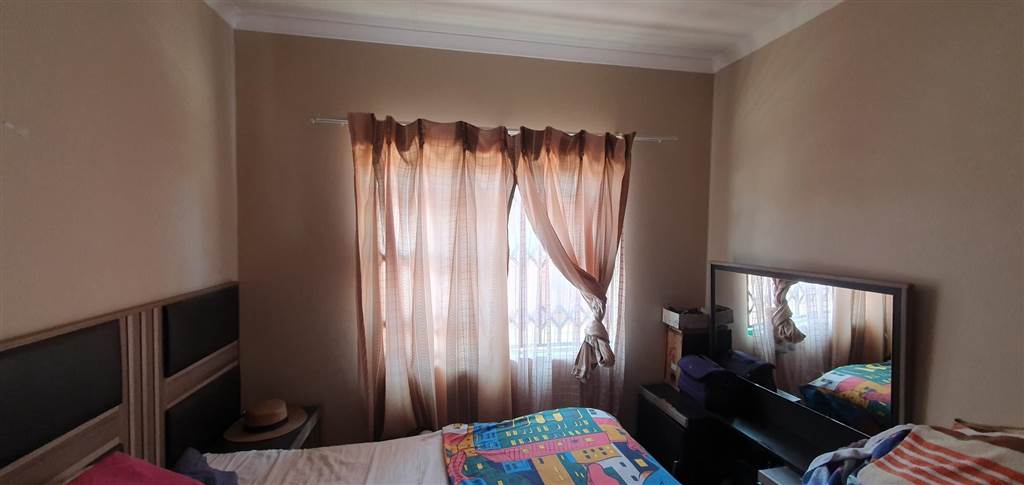 3 Bed Townhouse in Duvha Park photo number 14