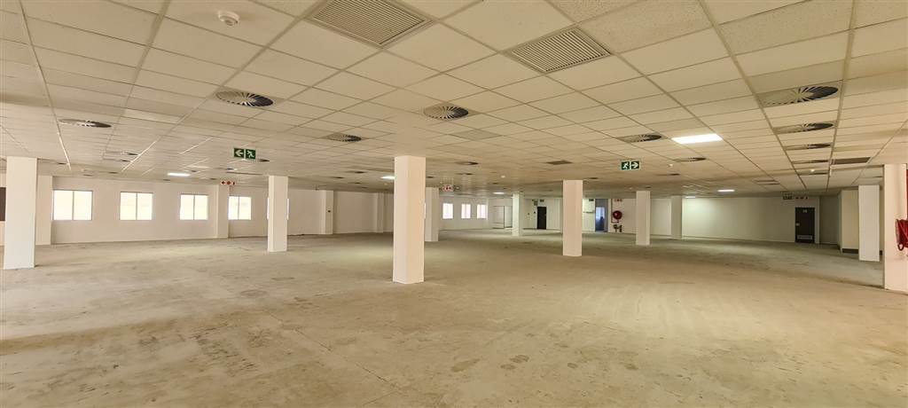 2522  m² Office Space in Potchefstroom Central photo number 9