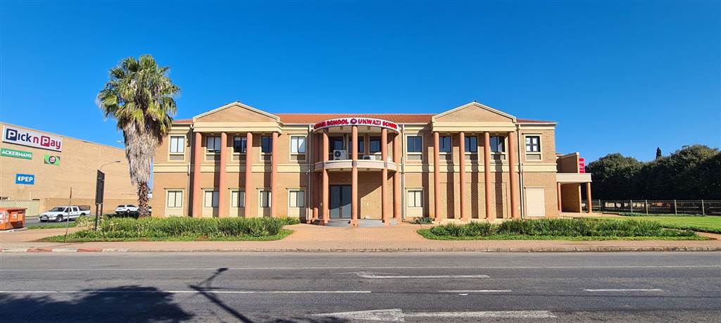 2522  m² Office Space in Potchefstroom Central photo number 23