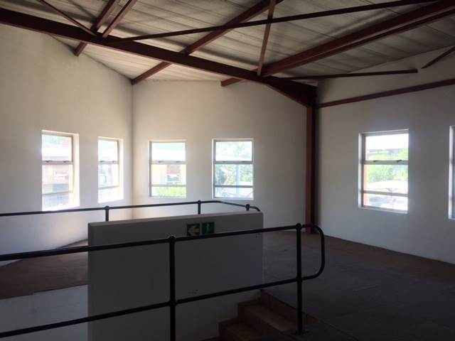 211  m² Industrial space in Eastgate photo number 14