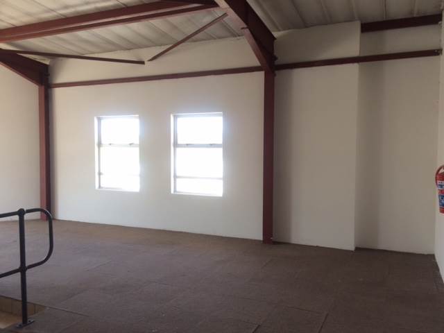 211  m² Industrial space in Eastgate photo number 5