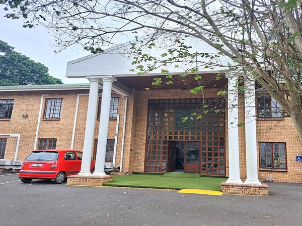 153  m² Office Space in Hillcrest Central