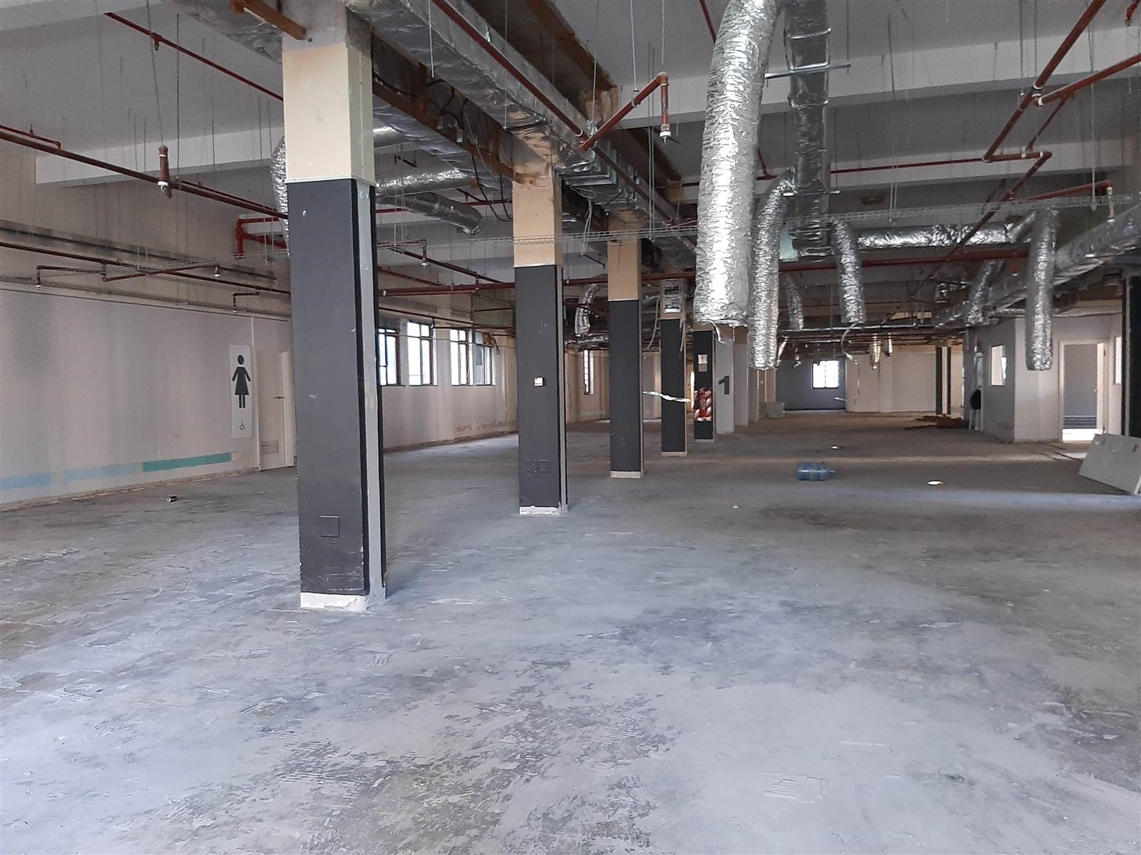 7200  m² Commercial space in Cape Town City Centre photo number 8