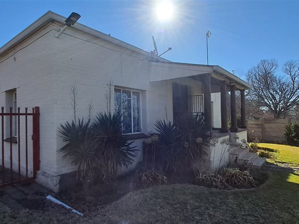 3 Bedroom House 3 Bedroom House