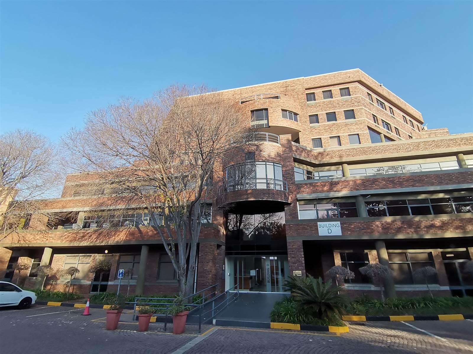 474.1  m² Commercial space in Parktown photo number 5