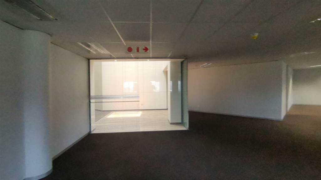 474.1  m² Commercial space in Parktown photo number 12