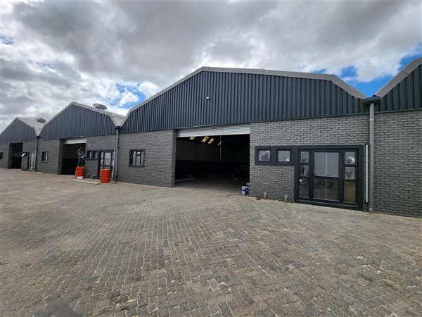 366  m² Industrial space in Kuilsriver