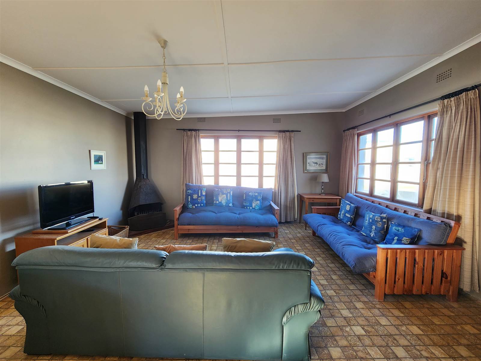 6 Bed House in Agulhas photo number 9