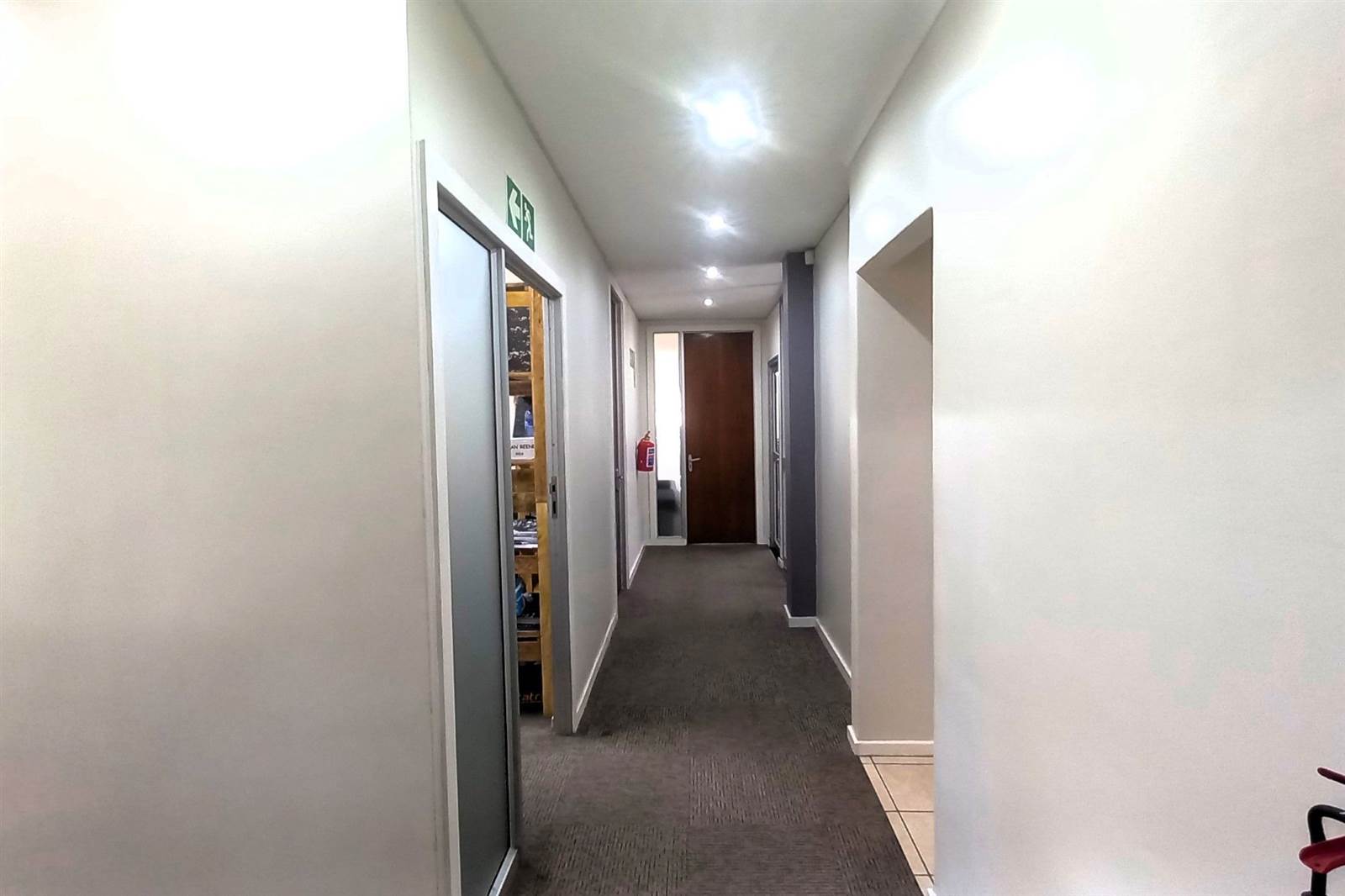 365  m² Office Space in Malmesbury photo number 23