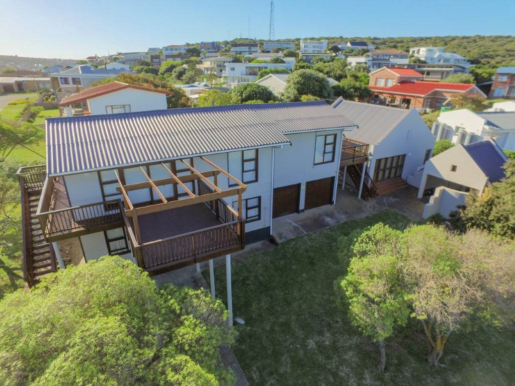 7 Bed House in Stilbaai photo number 1