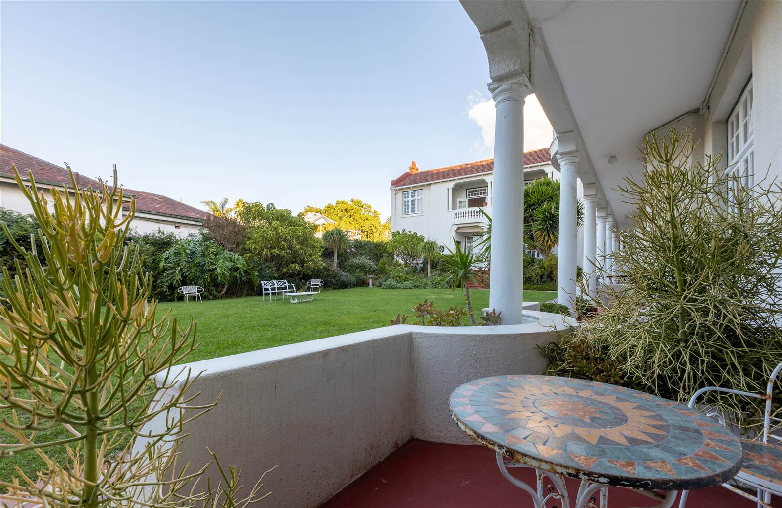 2 Bed Apartment in Green Point photo number 4