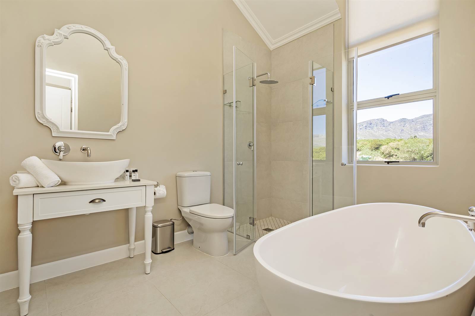 2 Bed House in Franschhoek photo number 18