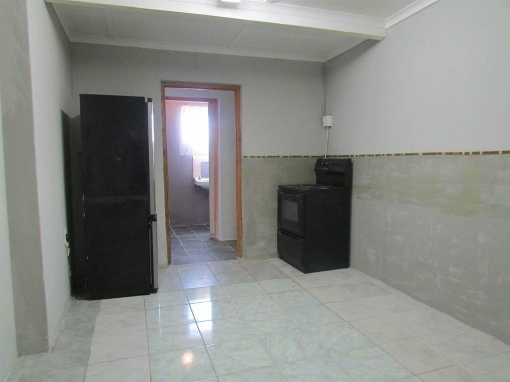 4 Bed House in Port Nolloth photo number 12